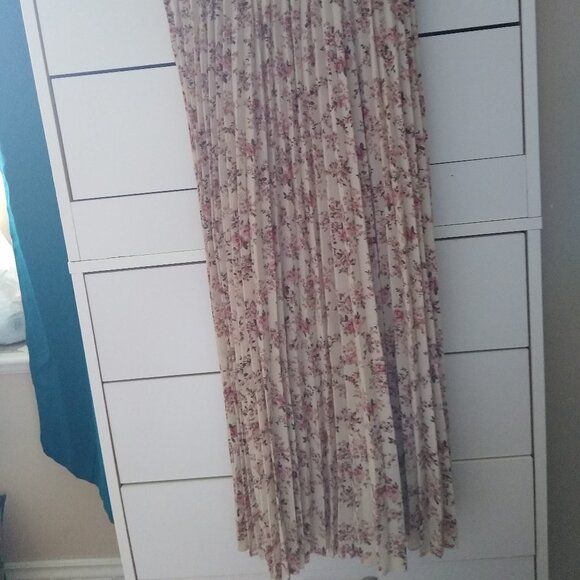 SHEIN VCAY Floral Pleated Hem Belted Cami Maxi Dress - Picture 3 of 6